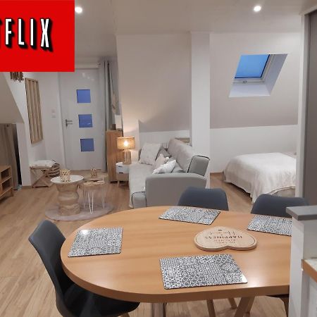 Studio Cosy Spacieux Lumineux Avec Terrasse Vezelois Екстериор снимка