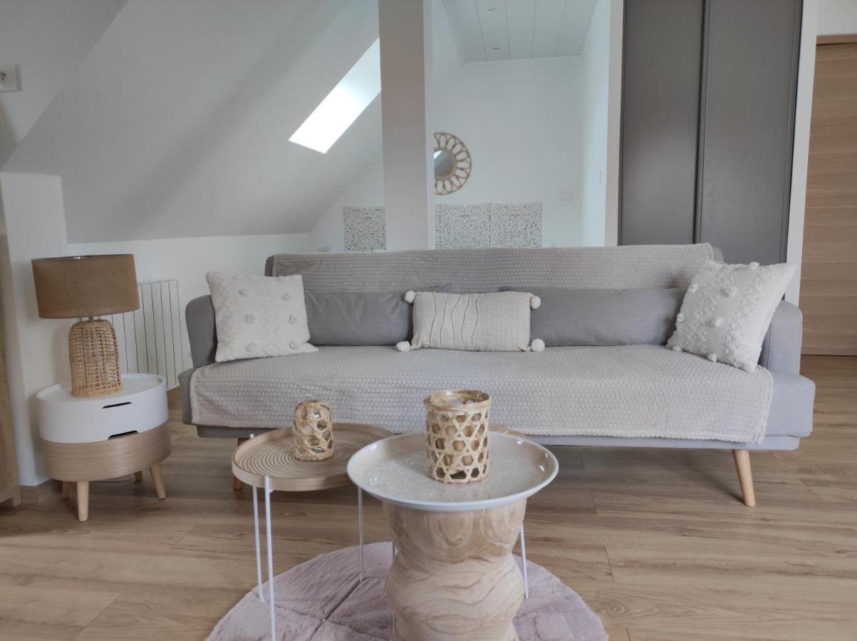 Studio Cosy Spacieux Lumineux Avec Terrasse Vezelois Екстериор снимка
