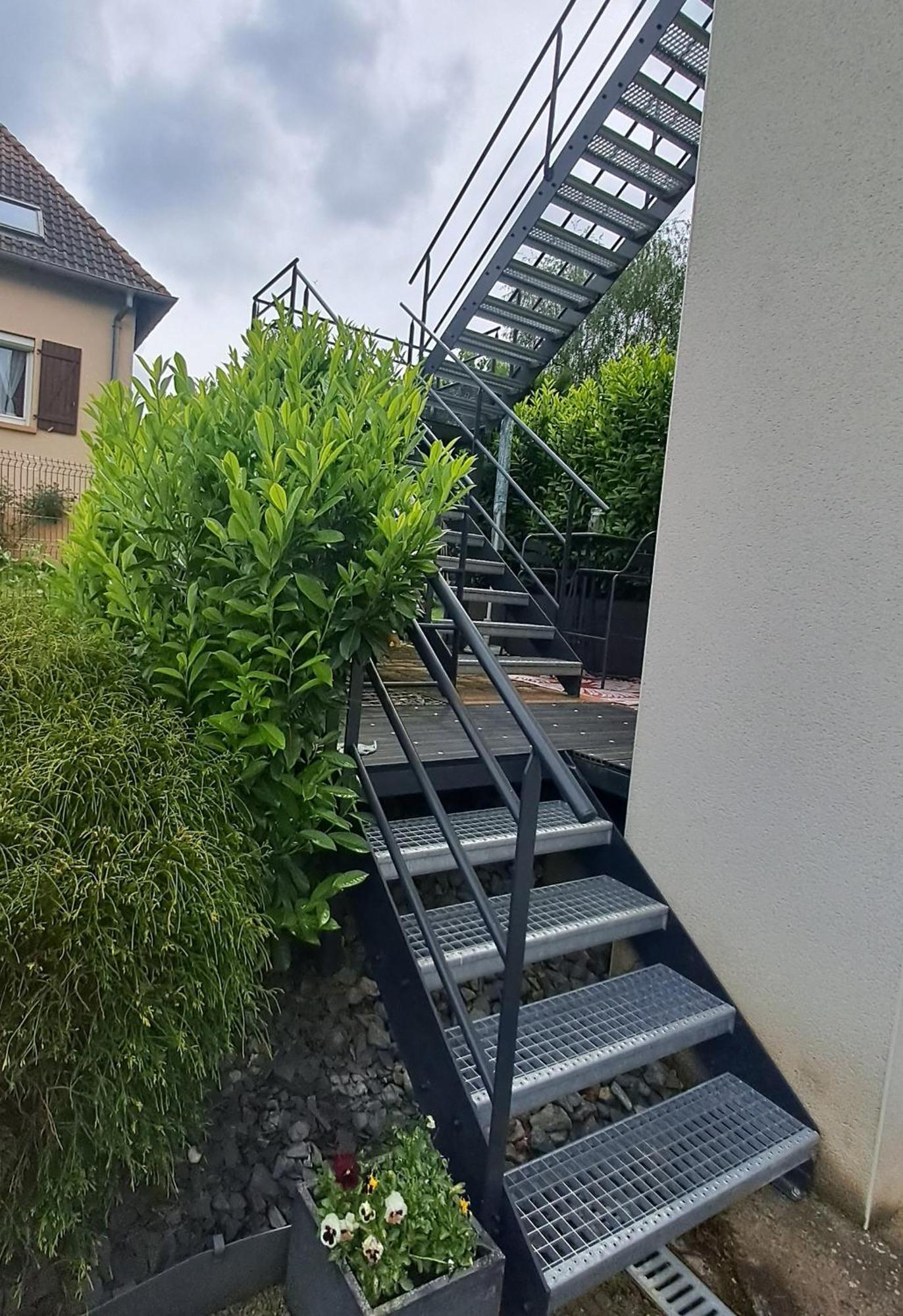 Studio Cosy Spacieux Lumineux Avec Terrasse Vezelois Екстериор снимка