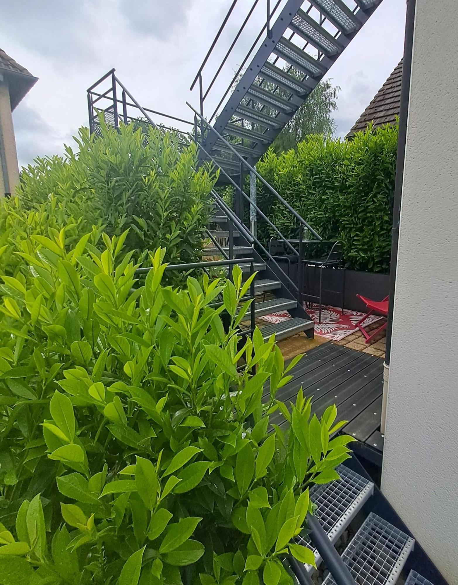 Studio Cosy Spacieux Lumineux Avec Terrasse Vezelois Екстериор снимка